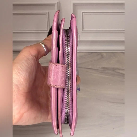 Bottega Veneta Purple Intrecciato Leather French Compact WalletAuthentic